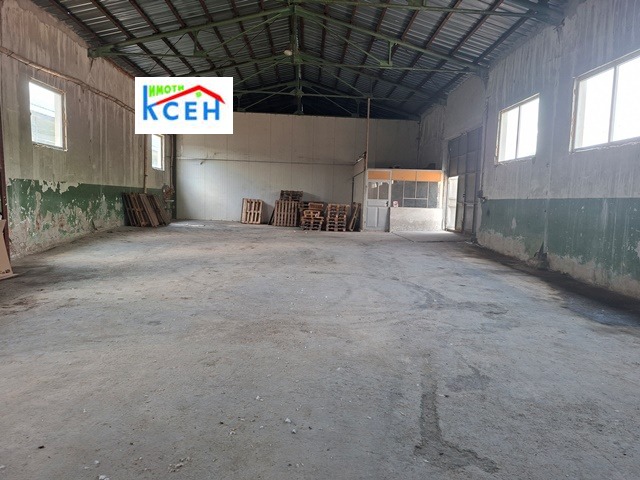 Дава под наем СКЛАД, гр. Търговище, Промишлена зона, снимка 2 - Складове - 53681641