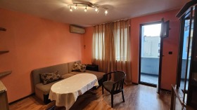 1 chambre Tsentar, Varna 1