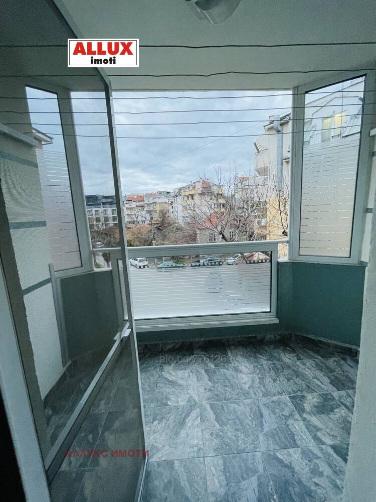 Дава под наем  3-стаен град Русе , Ялта , 70 кв.м | 40247840 - изображение [12]