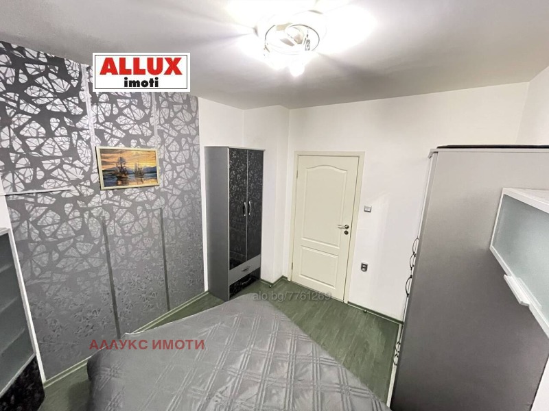 Дава под наем  3-стаен град Русе , Ялта , 70 кв.м | 40247840 - изображение [8]