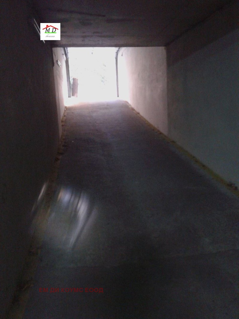 Дава под наем ГАРАЖ, ПАРКОМЯСТО, гр. София, Банишора, снимка 4 - Гаражи и паркоместа - 52292010