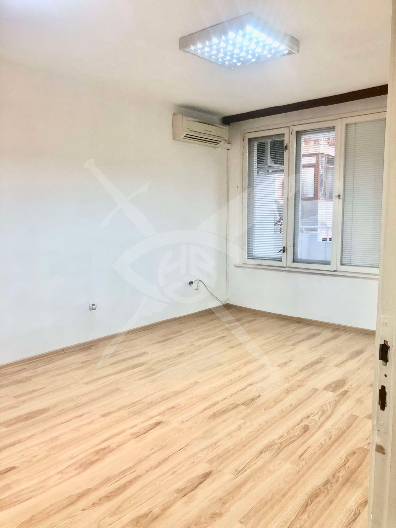 For Rent  Office Varna , VINS-Cherven ploshtad , 100 sq.m | 34572777