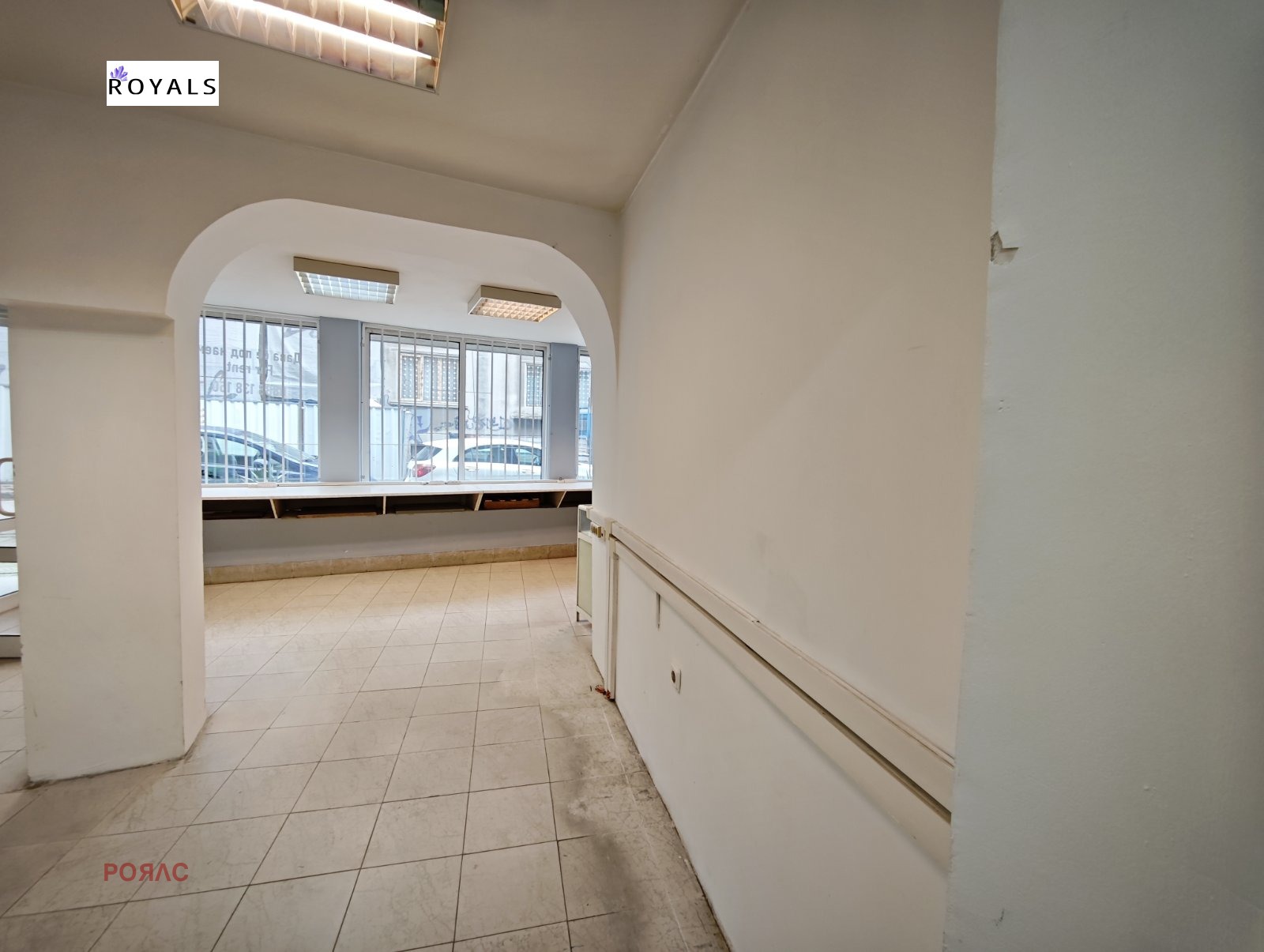 Дава под наем МАГАЗИН, гр. Варна, Гръцка махала, снимка 2 - Магазини - 53708056