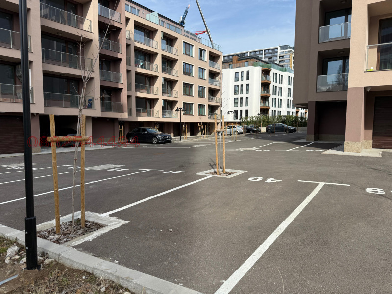 Дава под наем ГАРАЖ, ПАРКОМЯСТО, гр. София, Дружба 2