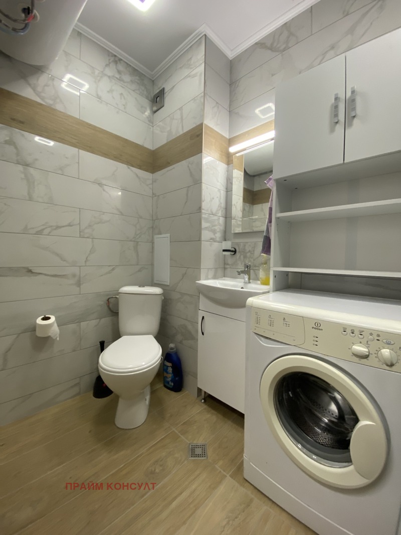 K pronájmu  1 ložnice Plovdiv , Mladežki Chalm , 70 m2 | 72849651 - obraz [9]