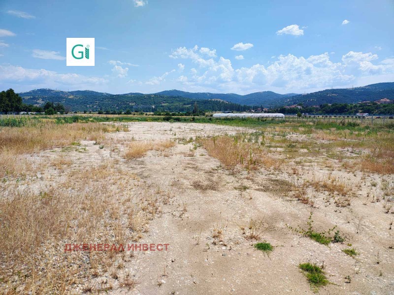 Дава под наем ЗЕМЕДЕЛСКА ЗЕМЯ, гр. Благоевград, област Благоевград, снимка 3 - Земеделска земя - 53029424