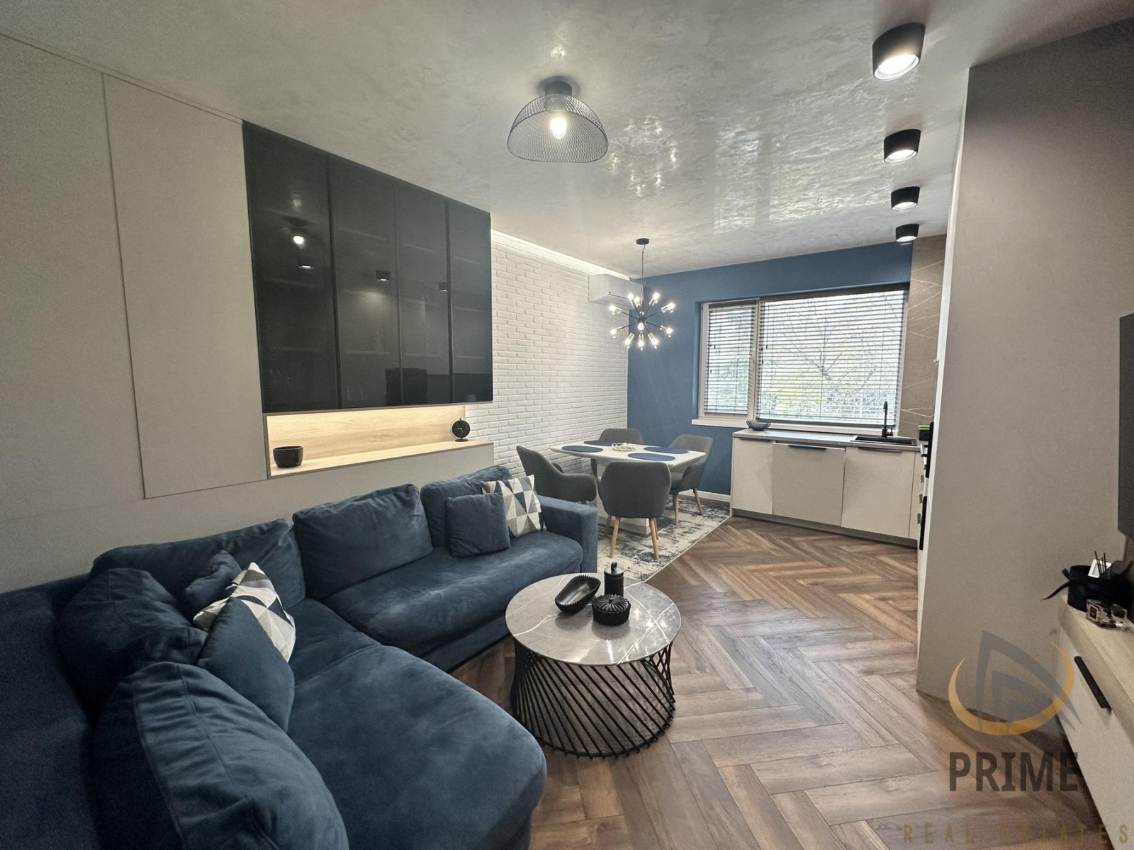 Дава под наем 3-СТАЕН, гр. Бургас, Център