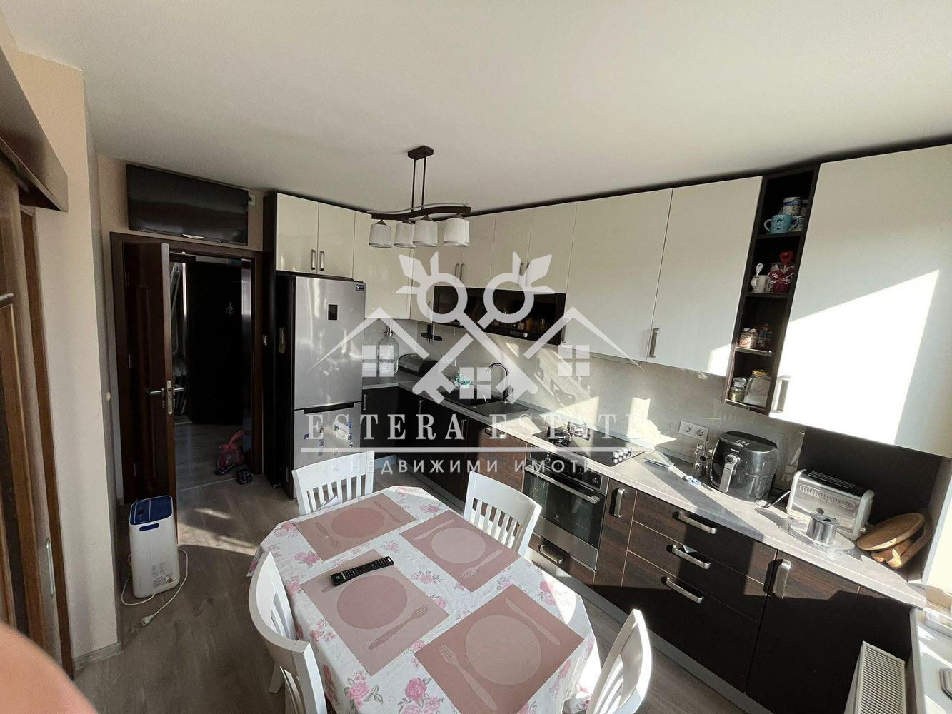 Дава под наем ЕТАЖ ОТ КЪЩА, гр. Шумен, 2-ри корпус