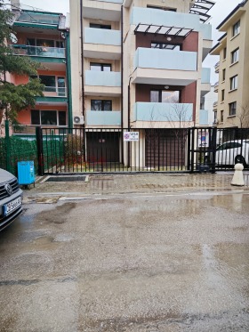 ГАРАЖ, ПАРКОМЯСТО, 25 m2