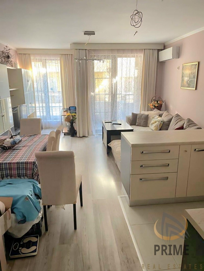 Дава под наем 3-СТАЕН, гр. Бургас, Център