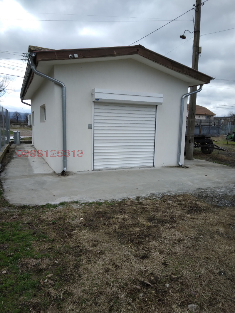 Дава под наем СКЛАД, с. Лесново, област София област