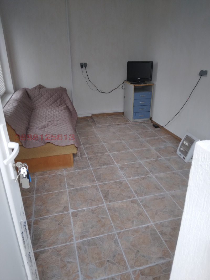 Дава под наем СКЛАД, с. Лесново, област София област, снимка 3 - Складове - 52968069