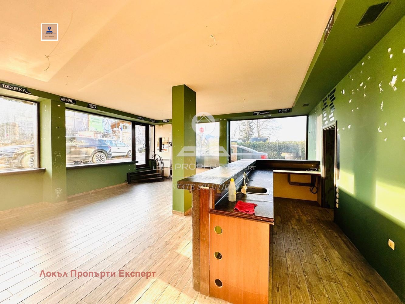 Дава под наем МАГАЗИН, гр. Банско, област Благоевград, снимка 2 - Магазини - 53602763