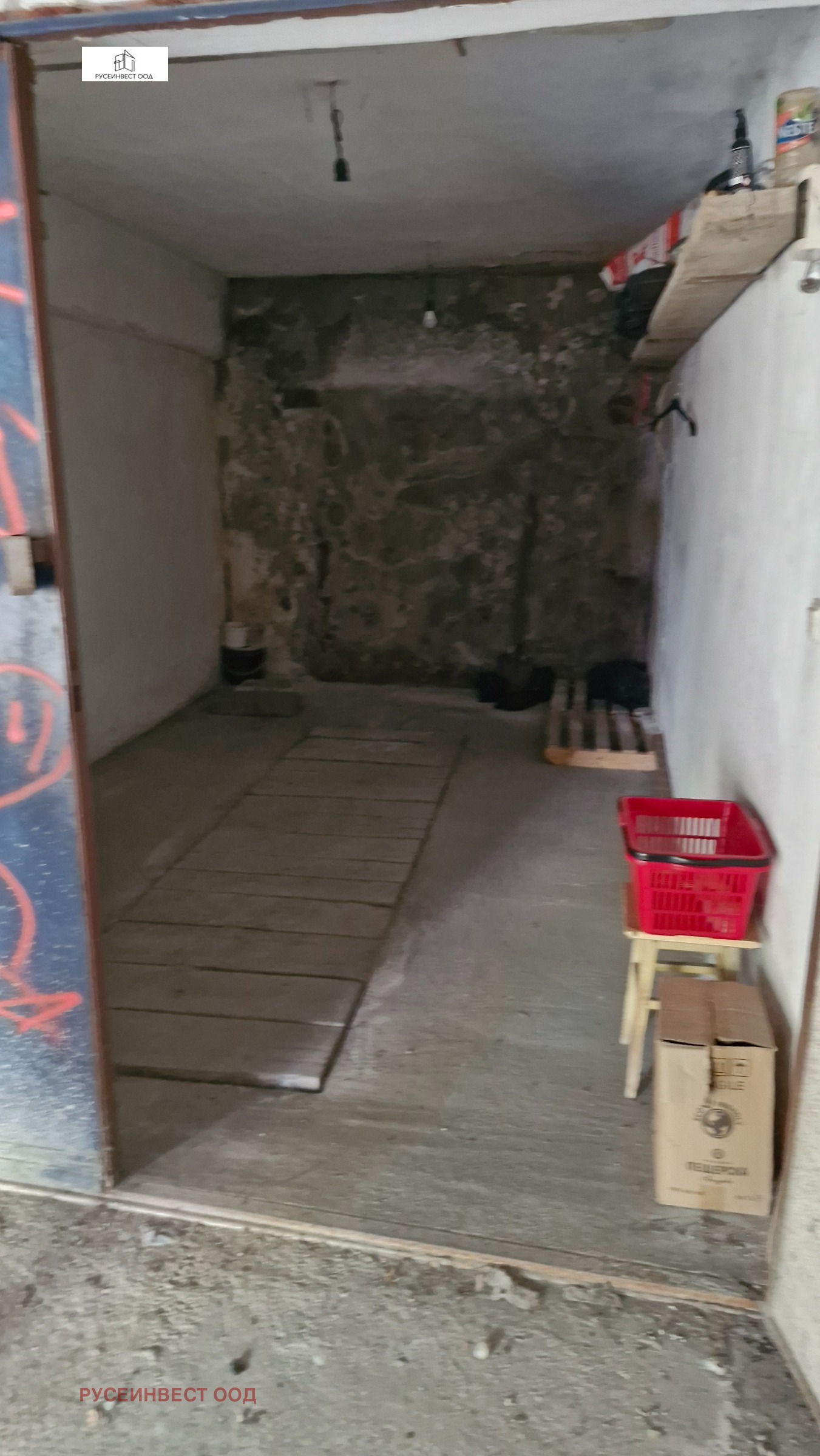 Дава под наем ГАРАЖ, ПАРКОМЯСТО, гр. Русе, Възраждане, снимка 3 - Гаражи и паркоместа - 56126330