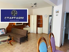 2 quartos Doktorski pametnik, Sofia 1