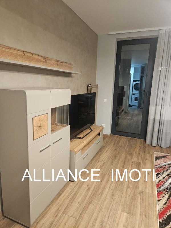 Дава под наем 2-СТАЕН, гр. София, Изгрев, снимка 3 - Апартаменти - 53100984