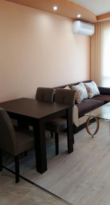 Дава под нем  2-стаен, град Пловдив, Тракия •  400 EUR • ID 30008733 — holmes.bg - [1] 