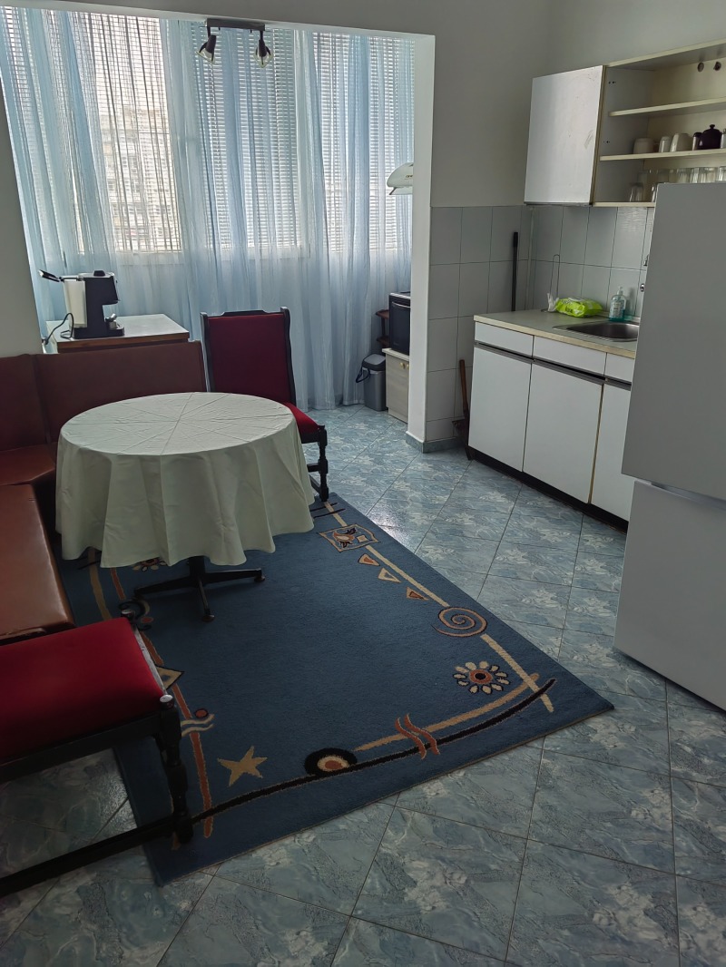 Издаје се  2 спаваће собе Софија , Свобода , 83 м2 | 64241167 - слика [5]