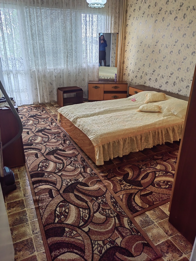 Издаје се  2 спаваће собе Софија , Свобода , 83 м2 | 64241167 - слика [4]