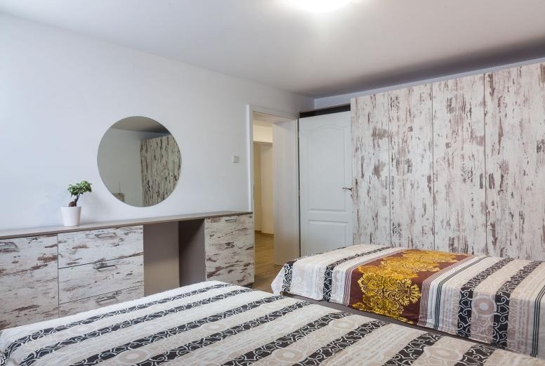 For Rent  2 bedroom Plovdiv , Tsentar , 180 sq.m | 70637171 - image [4]