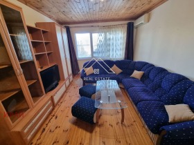 Дава под наем Многостаен