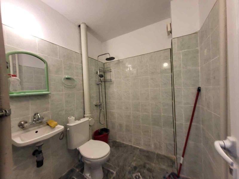 Zu vermieten  1 Schlafzimmer Sofia , Poligona , 75 qm | 18097801 - Bild [12]