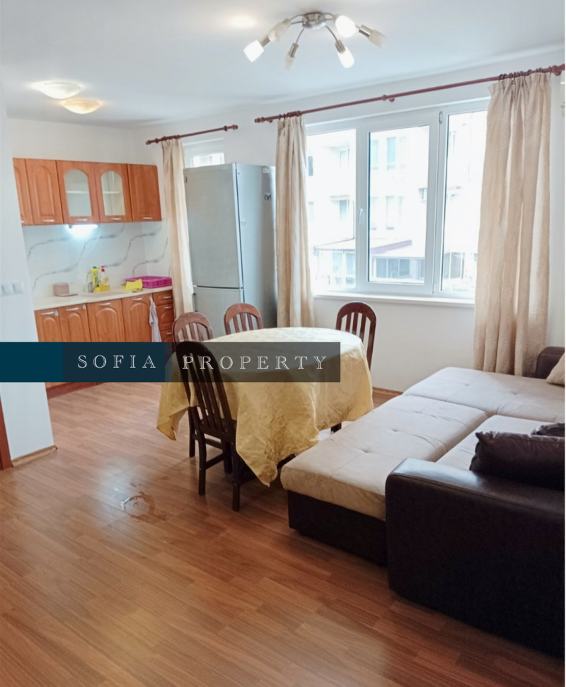 A louer  2 chambres Sofia , Vitocha , 80 m² | 46734815