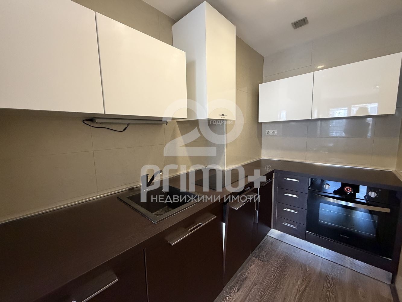 Дава под наем 3-СТАЕН, гр. София, Гоце Делчев, снимка 2 - Апартаменти - 54262070