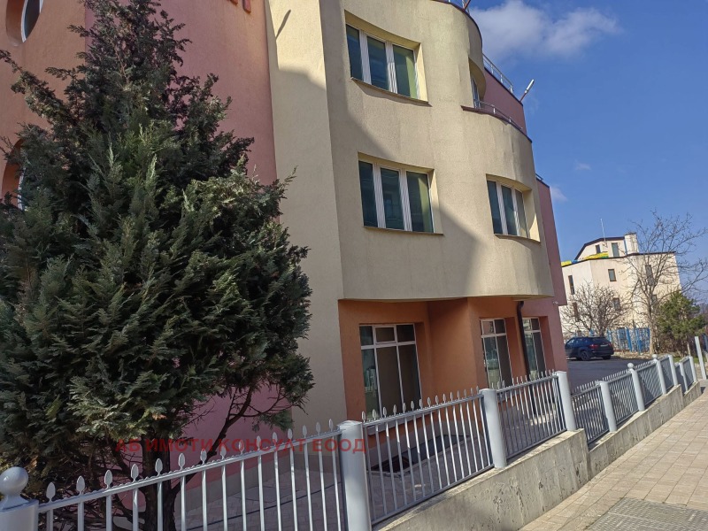 Дава под Наем ОФИС в град София, Младост 1 - 770 кв.м / 7 700 € » 15 059.89 лв., АБ ИМОТИ КОНСУЛТ ЕООД