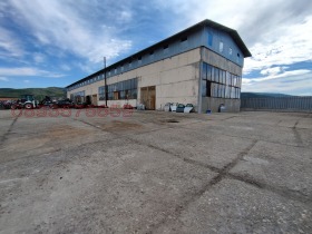 Construção industrial Kalkas, Pernik 1