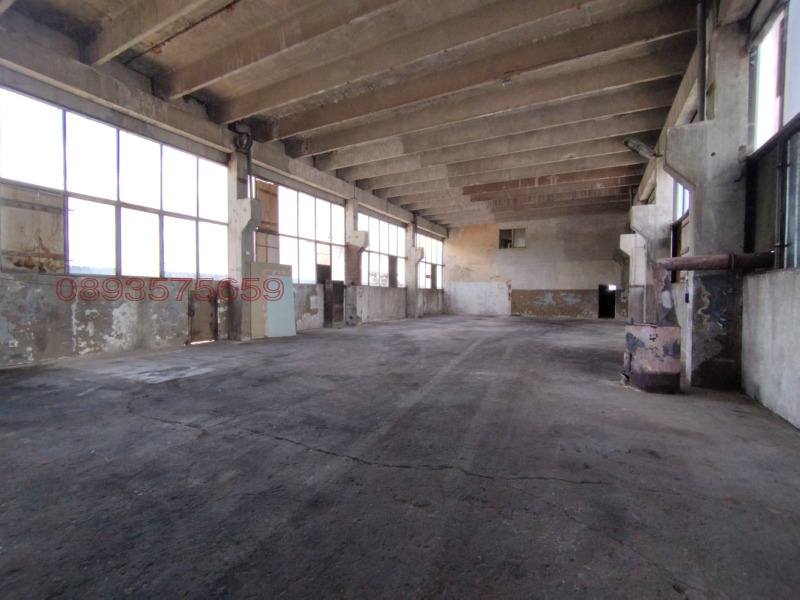 Te huur  Industrie gebouw Pernik , Kalkas , 5750 m² | 67090358 - afbeelding [14]