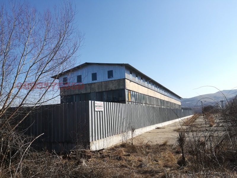 Te huur  Industrie gebouw Pernik , Kalkas , 5750 m² | 67090358 - afbeelding [4]