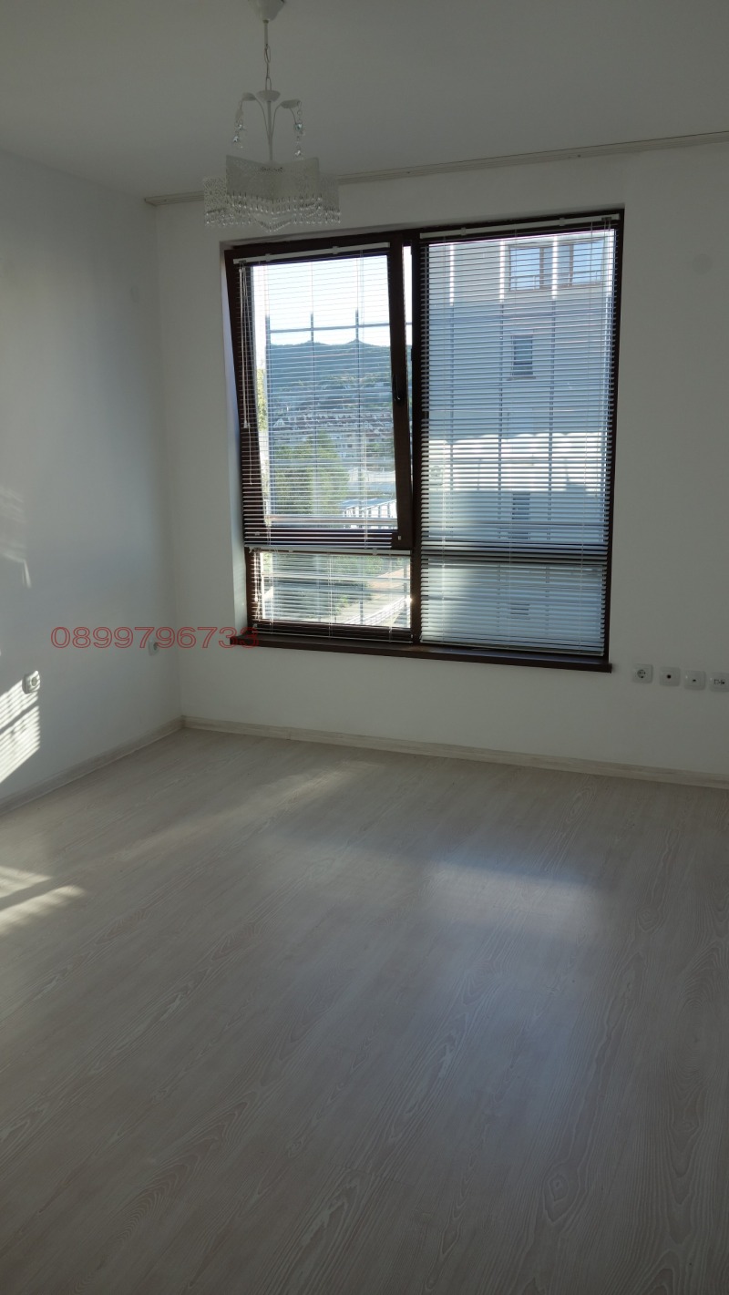 Дава под наем 2-СТАЕН, гр. Кърджали, Център, снимка 4 - Апартаменти - 52795768