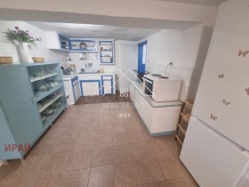 Hus Gulv Kazanski, Stara Zagora 3