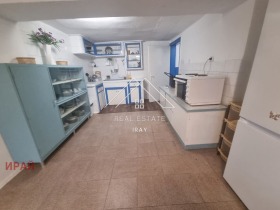 Hus Gulv Kazanski, Stara Zagora 4