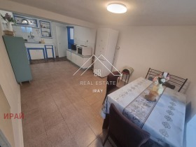 Hus Gulv Kazanski, Stara Zagora 5