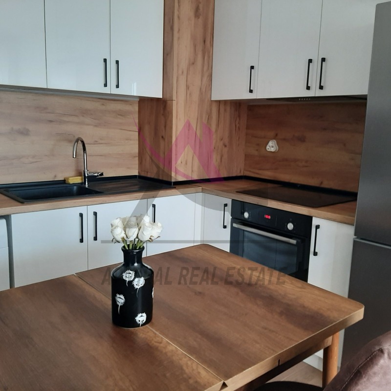Дава под нем  2-стаен, град Варна, Трошево •  500 EUR • ID 34581882 — holmes.bg - [1] 