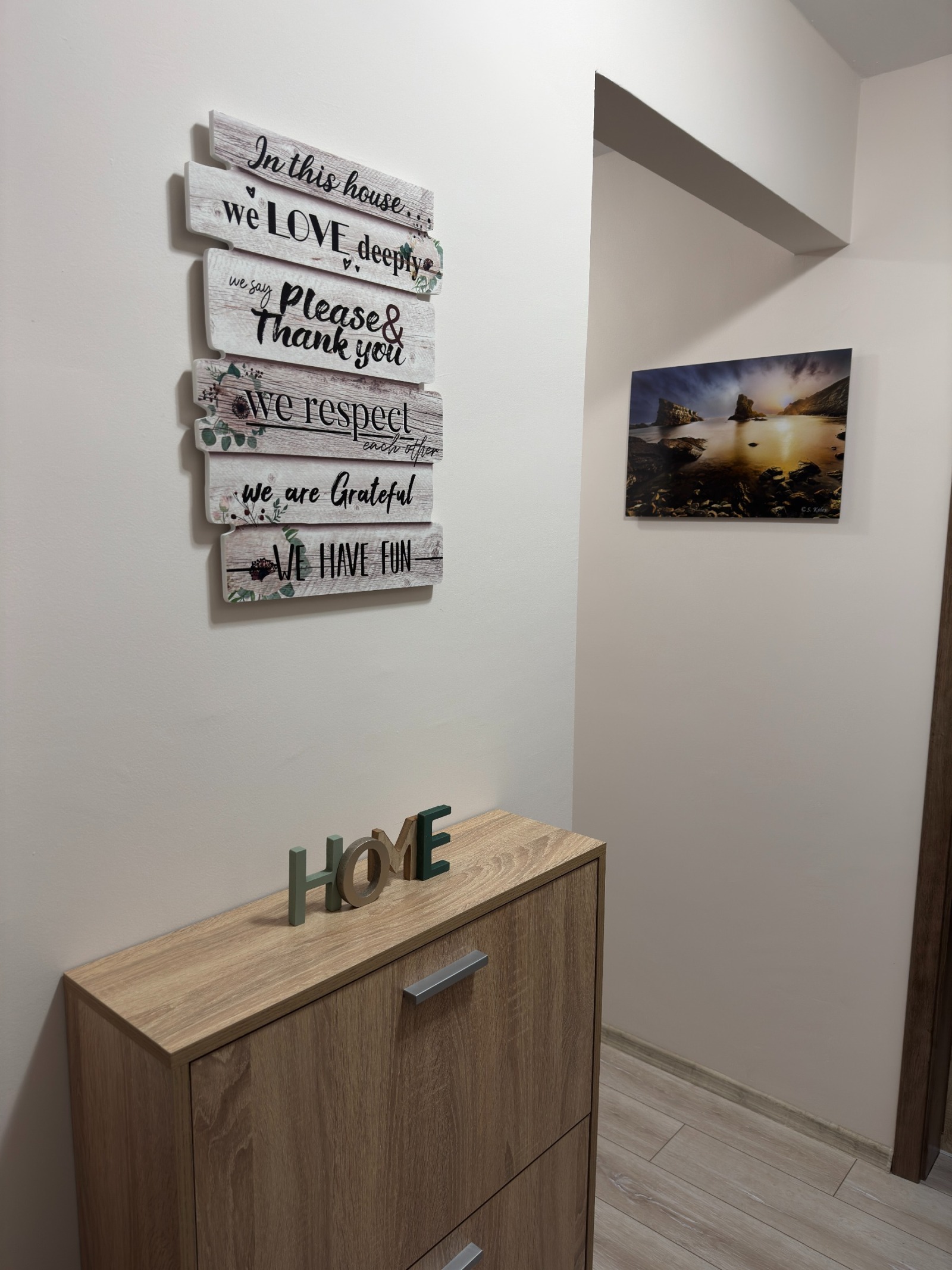 Дава под наем 3-СТАЕН, гр. Варна, к.к. Св.Св. Константин и Елена, снимка 9 - Апартаменти - 56225856