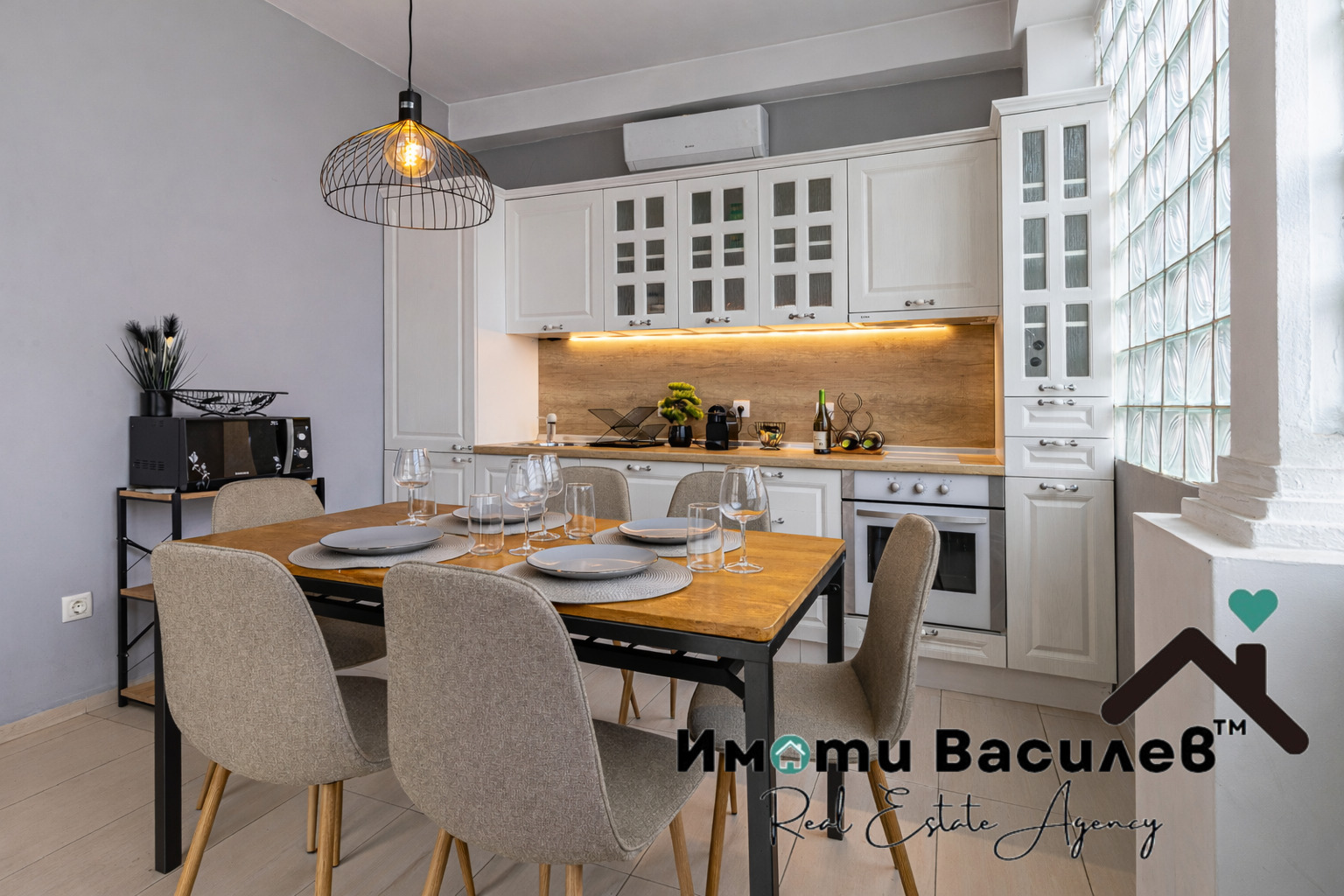 Дава под наем 3-СТАЕН, гр. София, Център