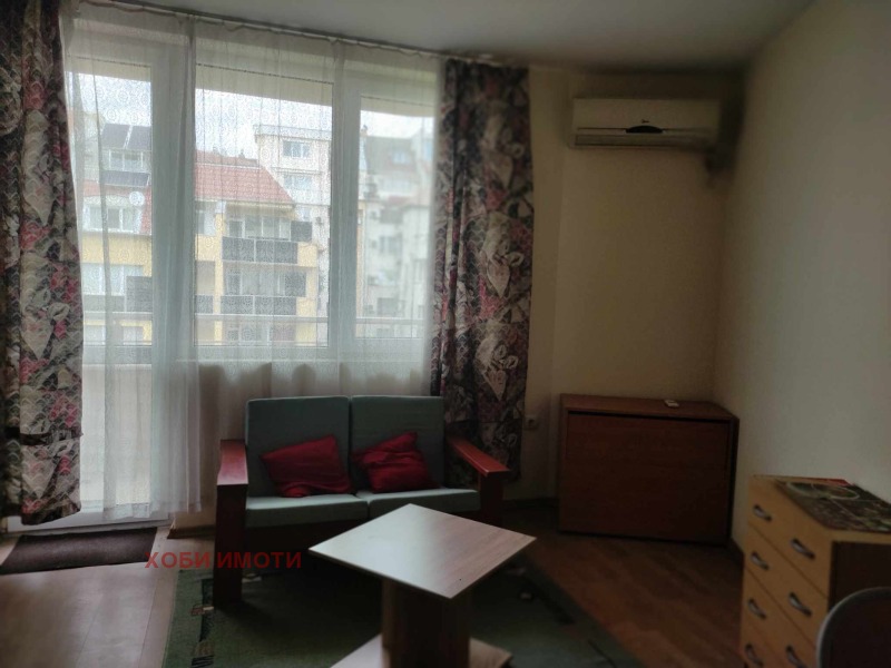 Til leie  Studio Plovdiv , Karsjijaka , 38 kvm | 25397838