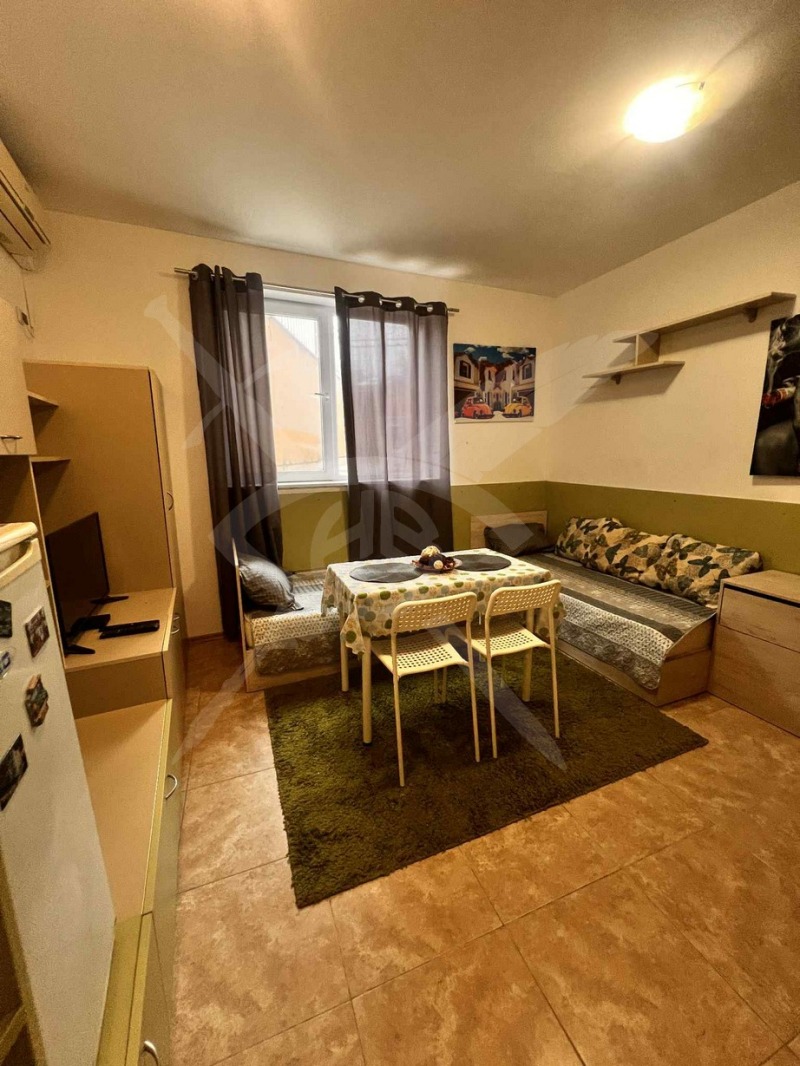 Издаје се  Студио Варна , м-т Салтанат , 27 м2 | 53551134