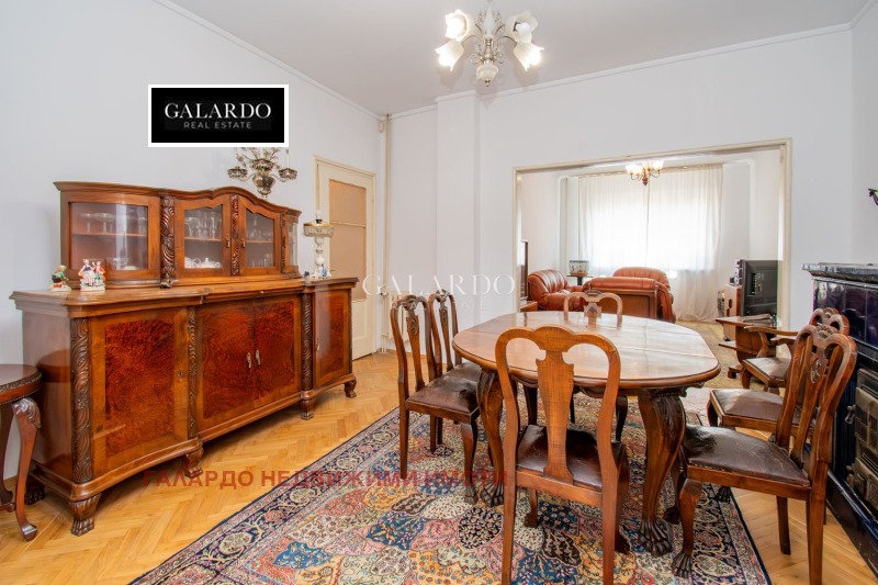 Дава под наем 3-СТАЕН, гр. София, Център