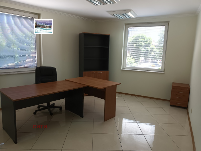 Под наем ОФИС, град Пловдив, Център • 200 € • 27275865 — Holmes.bg