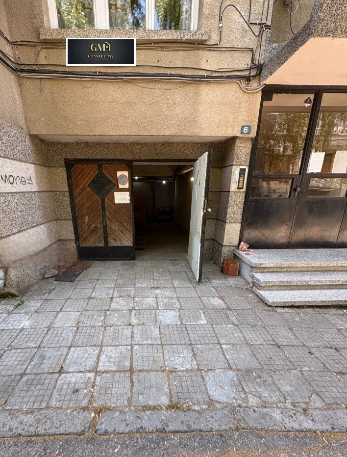 Дава под наем  Гараж град Плевен , Идеален център , 25 кв.м | 96782234 - изображение [5]