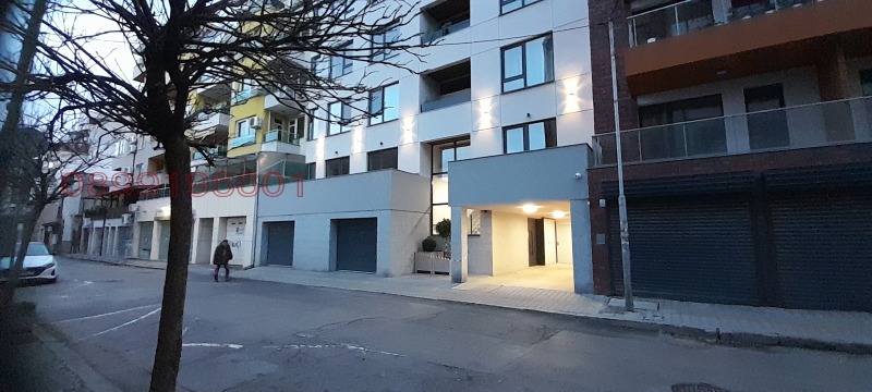 Дава под наем ГАРАЖ, ПАРКОМЯСТО, гр. София, Център