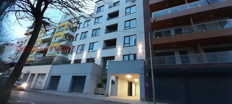 Дава под наем ГАРАЖ, ПАРКОМЯСТО, гр. София, Център, снимка 12 - Гаражи и паркоместа - 53330176