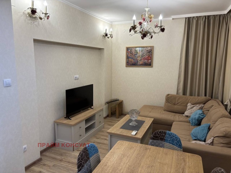 Дава под наем 2-СТАЕН, гр. Пловдив, Център, снимка 2 - Апартаменти - 53232342