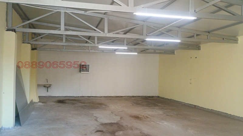 Дава под наем СКЛАД, с. Изгрев, област Благоевград, снимка 3 - Складове - 53241381