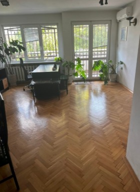 Studio Banișora, Sofia