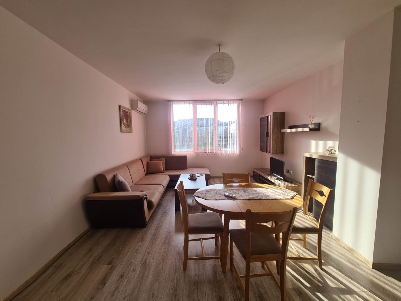 K pronájmu  1 ložnice Chaskovo , Centar , 70 m2 | 56456640